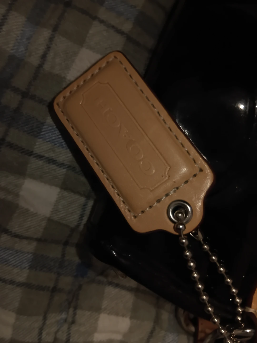 Auth COACH Leah Signature Embossed Black Patent Leather Handbag - photo 3