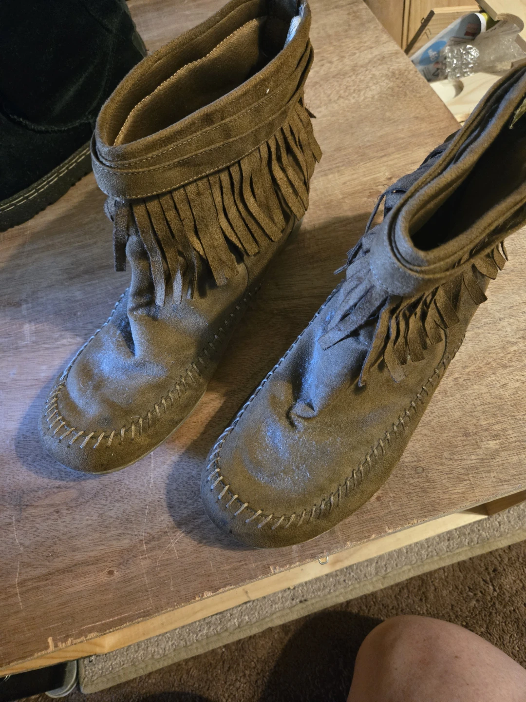 Airwalk Suede Fringe Moccasin Boots - photo 2