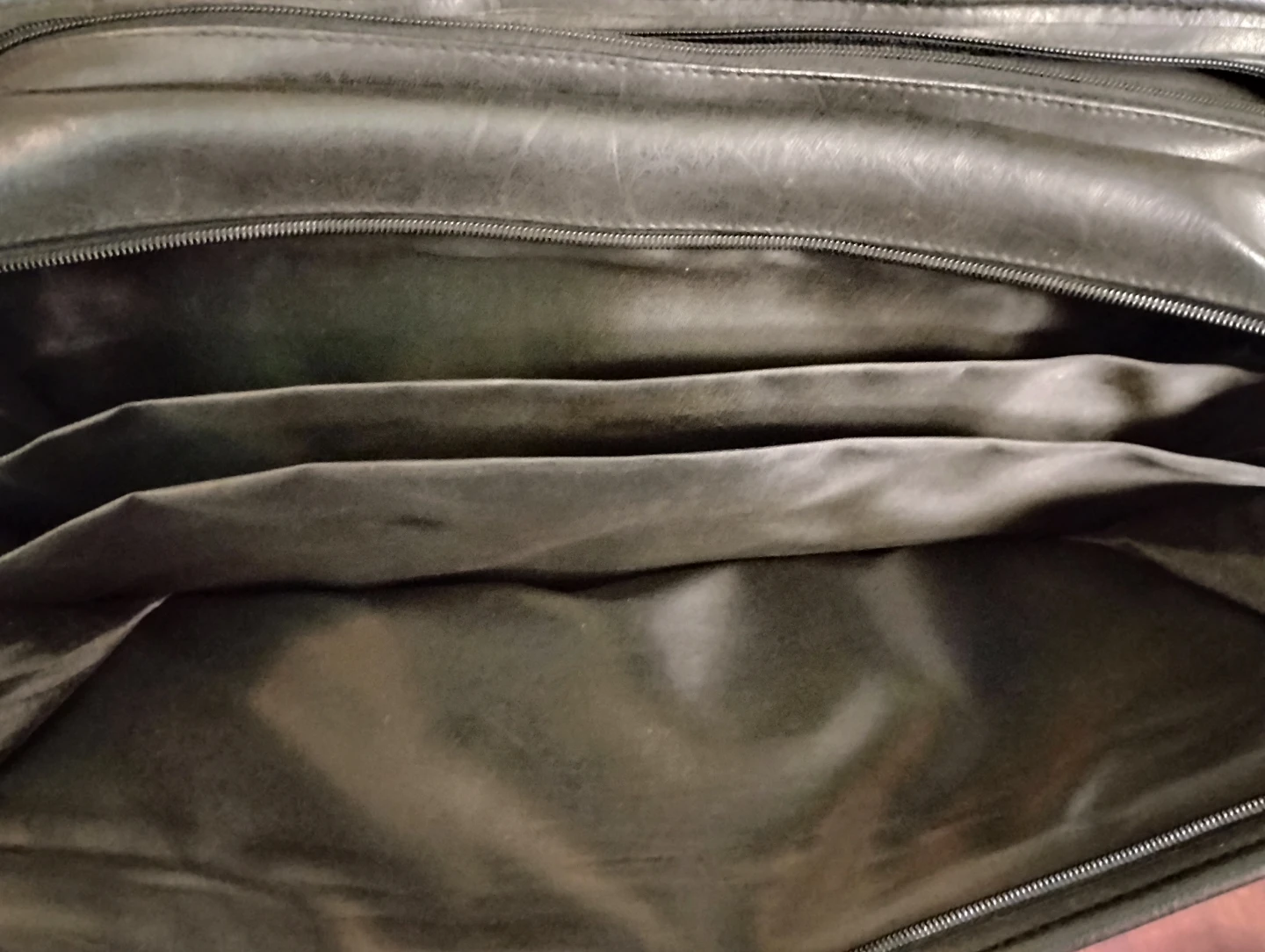 Bugatti Black Leather Briefcase - photo 5