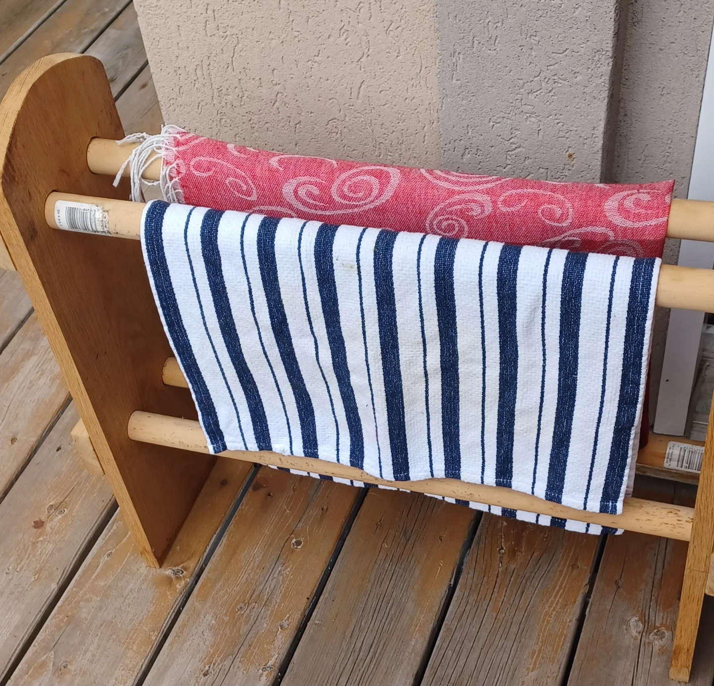 Wooden Quilt Rack / Towel Holder - photo 4