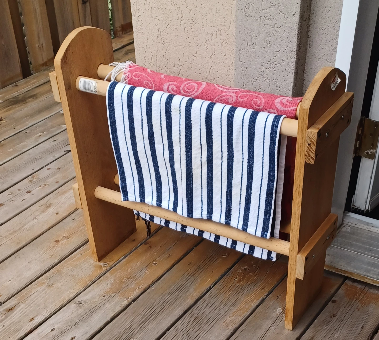 Wooden Quilt Rack / Towel Holder - photo 5
