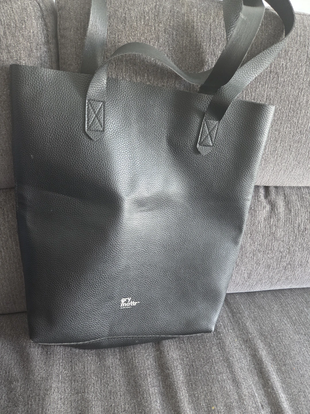 Gry Mattr Black Faux Leather Tote Bag - photo 3