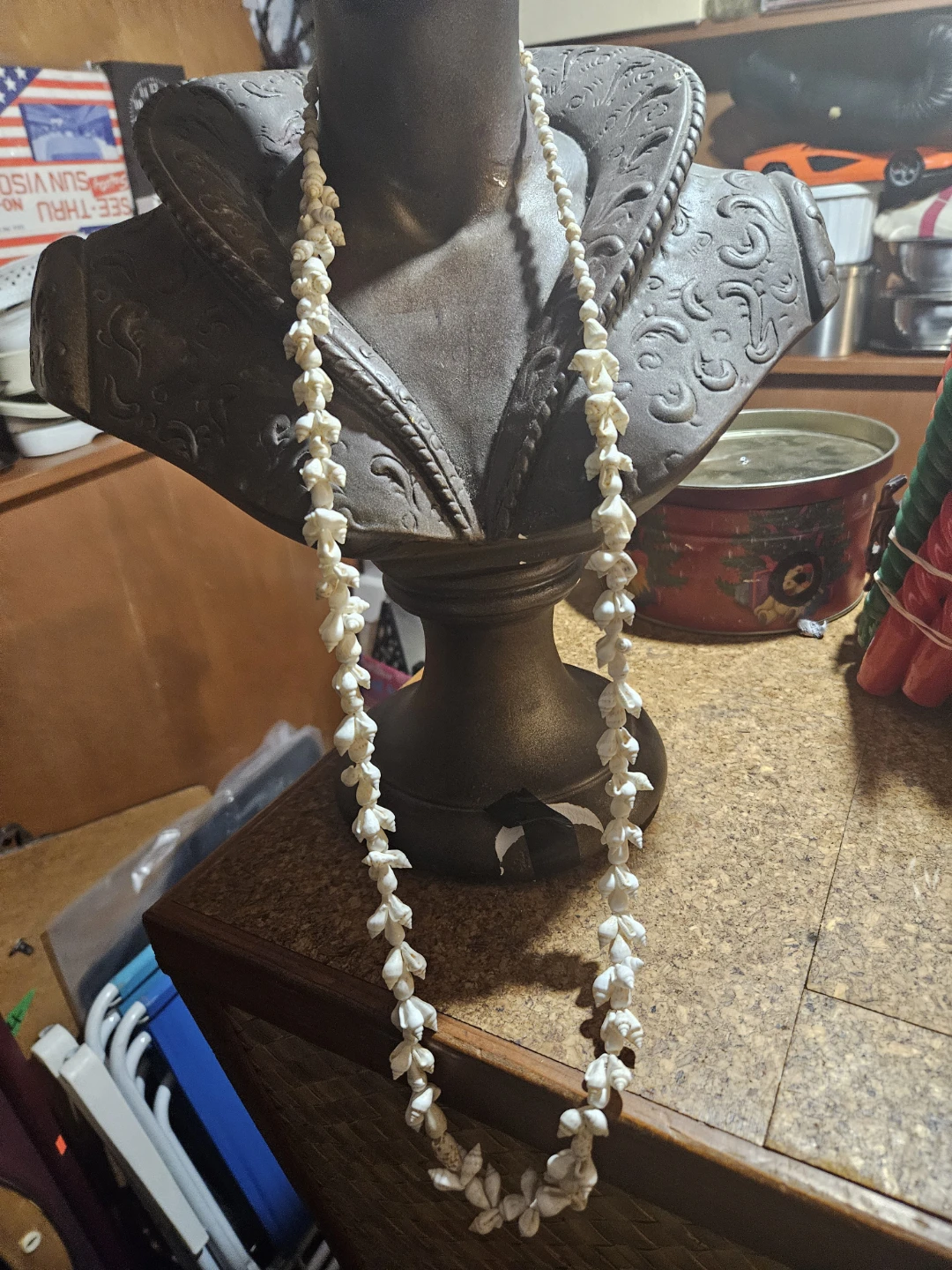 Shell Lei Necklace - photo 2