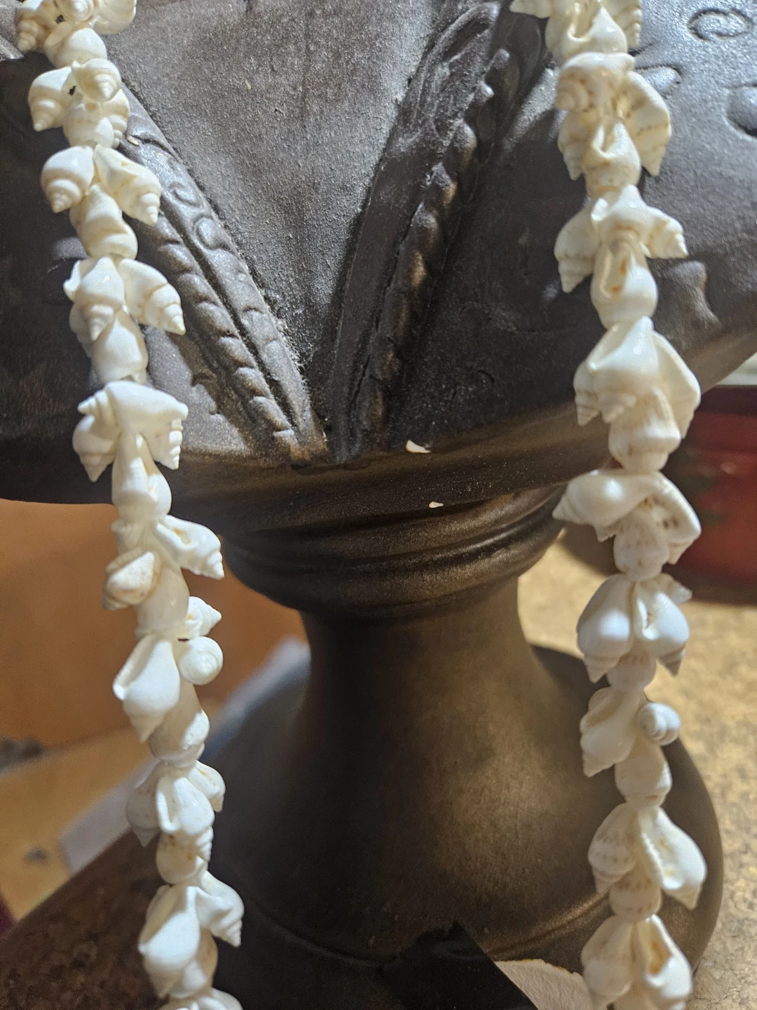 Shell Lei Necklace - photo 3