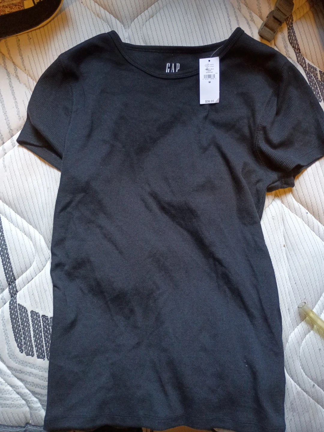 GAP Black Ribbed T-Shirt Size M