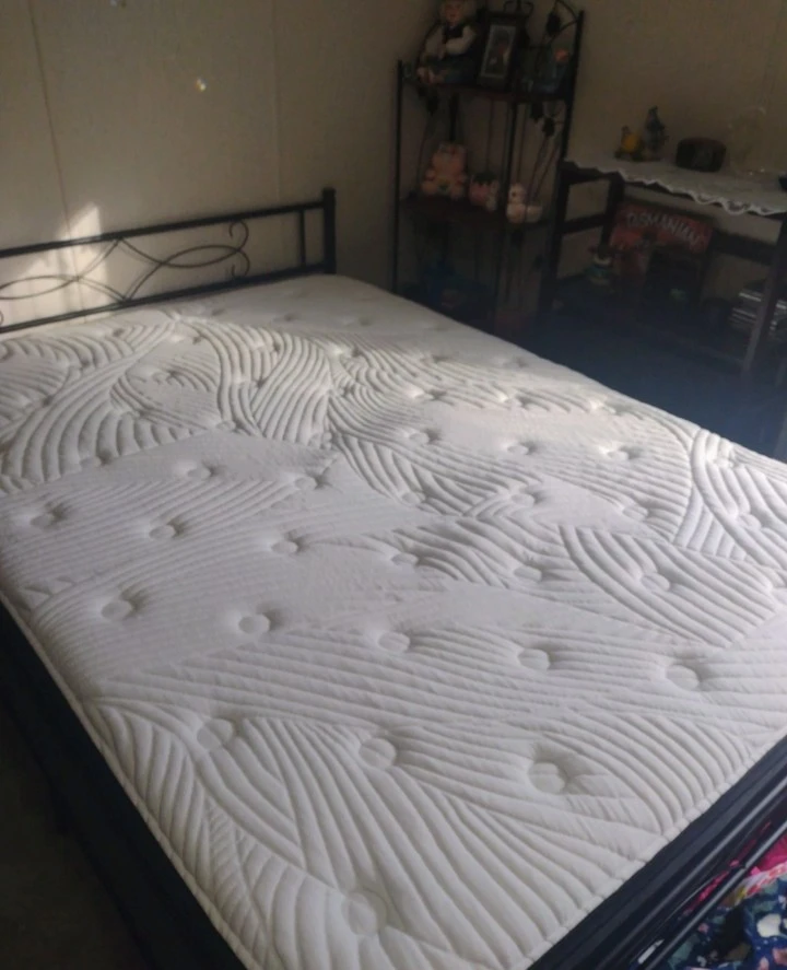 Sweet Night 12" Medium Hybrid Mattress - photo 3
