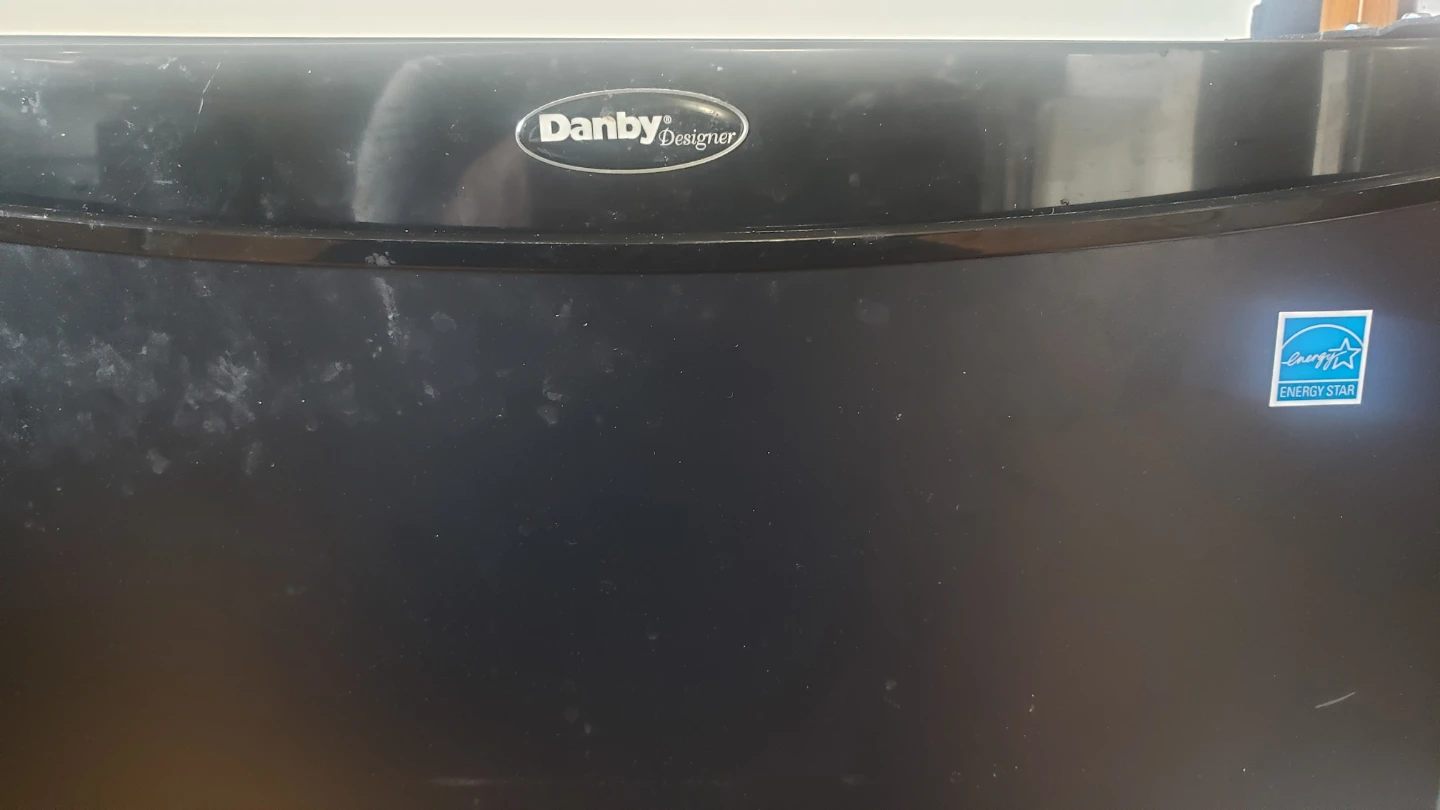 Danby Designer Mini Fridge - photo 2