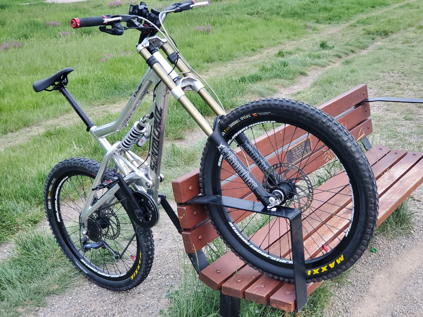 Santa Cruz bullit