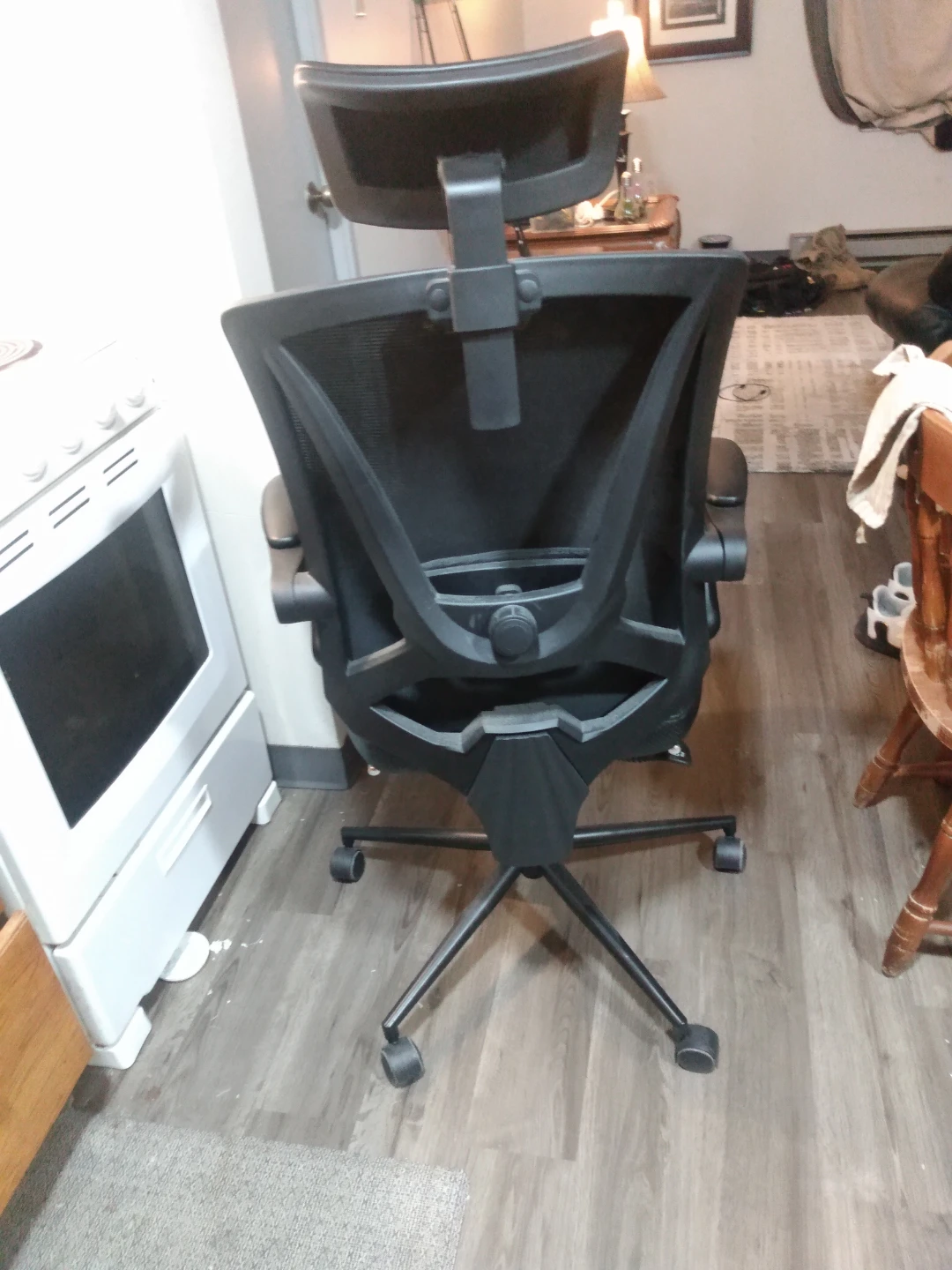 Ergonomic Mesh Office Chair with Footrest - photo 3