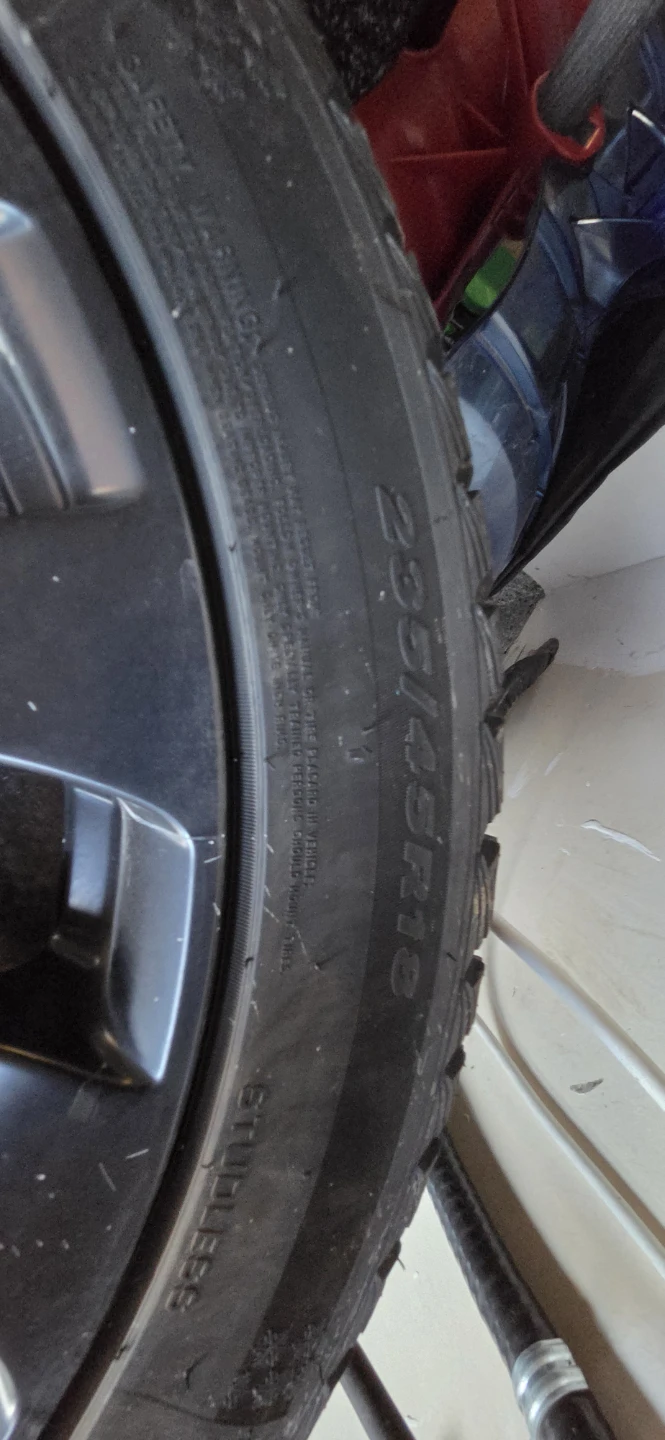 Nexen Winguard Ice Plus Tires on rims - 235/45R18 98T - photo 4