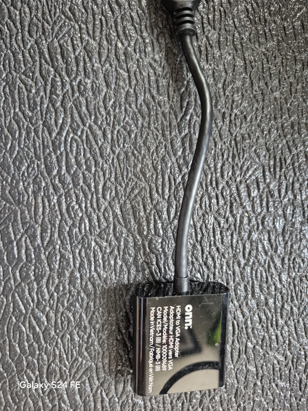 VGA Cable (HD15 M/M), dual monitor cable and adapter.