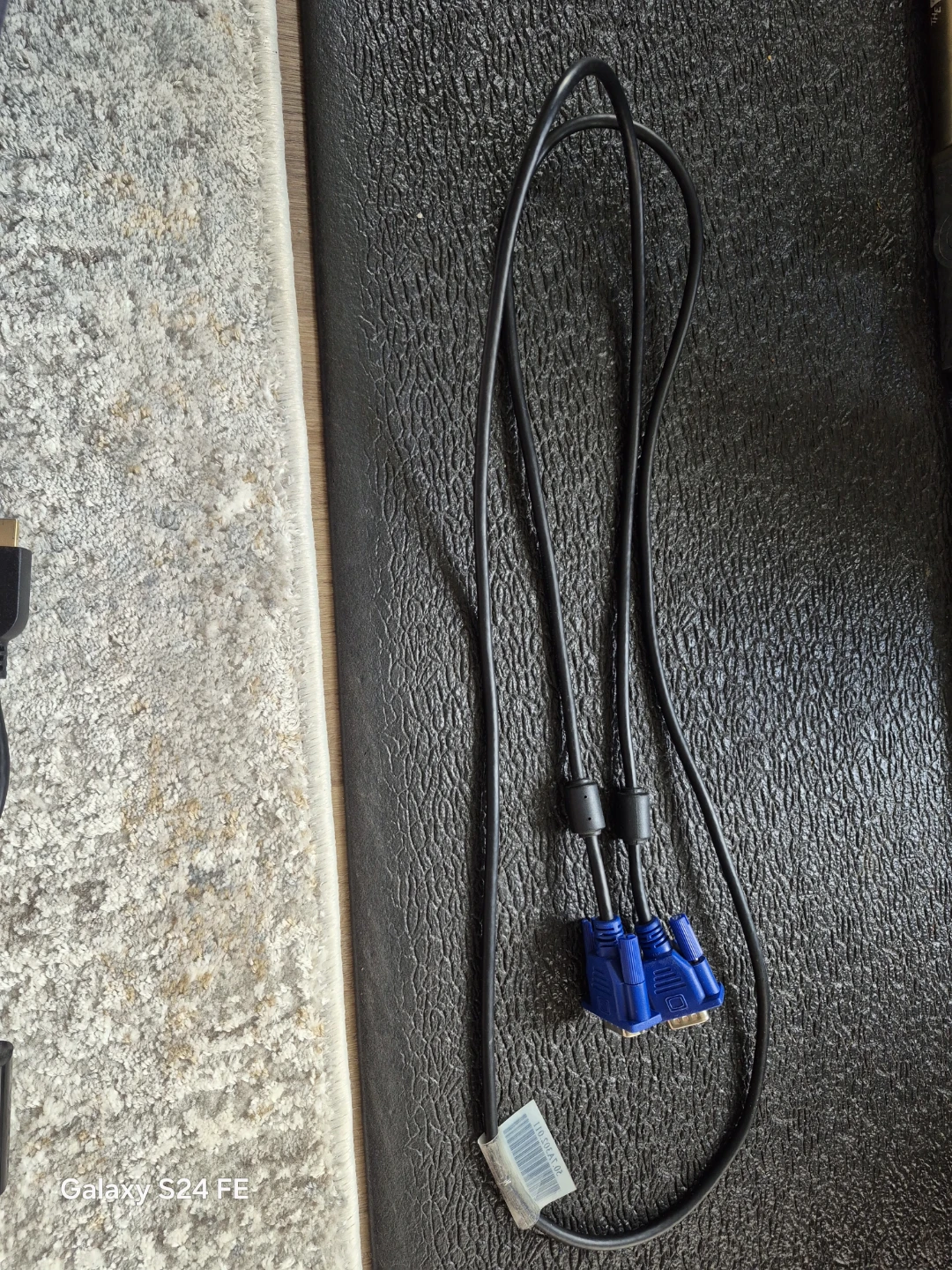 VGA Cable (HD15 M/M), dual monitor cable and adapter. - photo 2