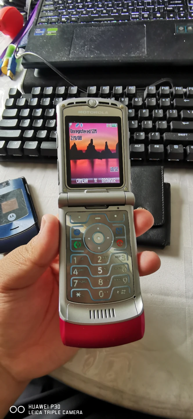 (RARE) Motorala phones package - photo 4