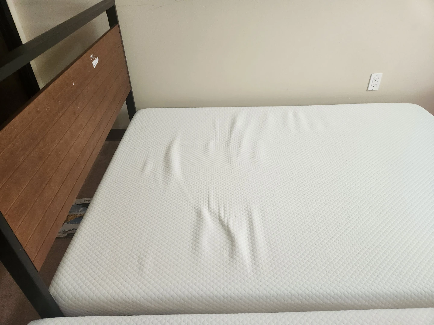 Double bed frame plus mattress - photo 2