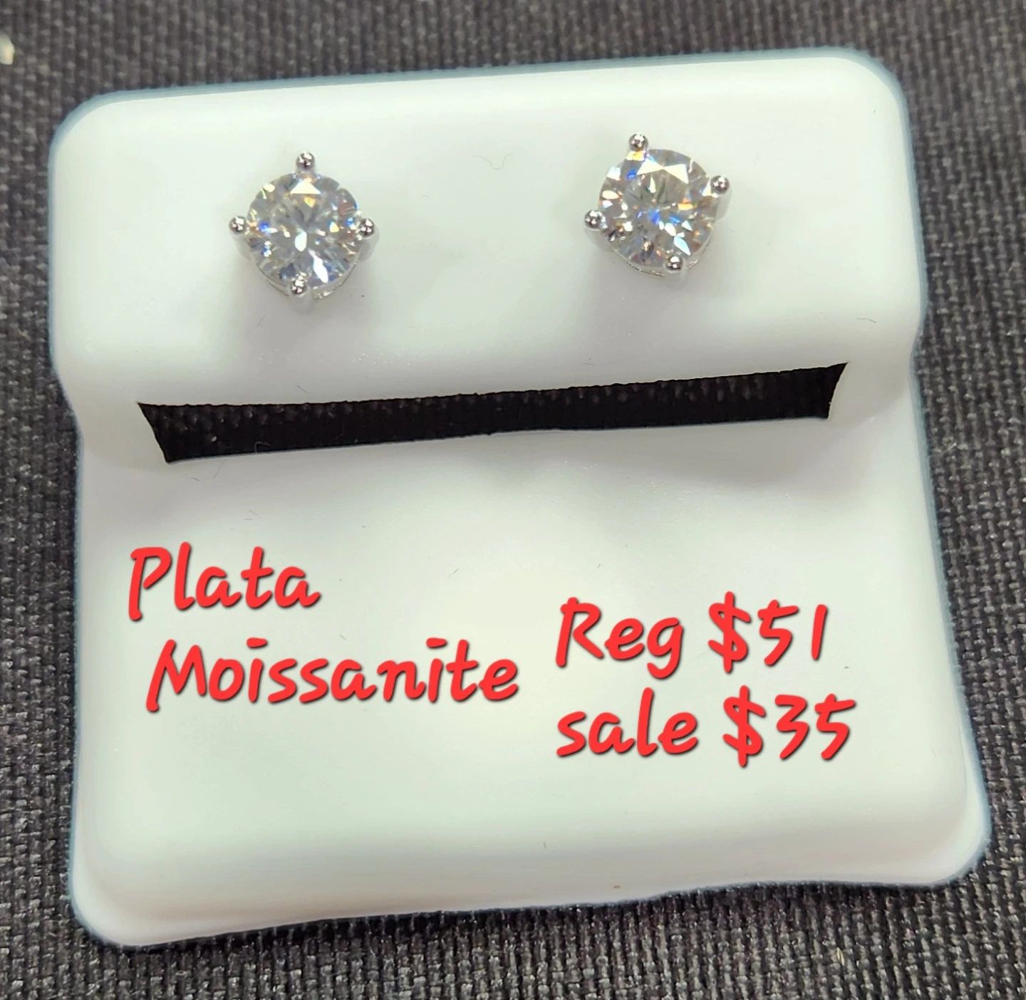 Plata Moissanite Stud Earrings