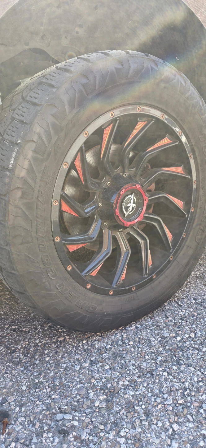 TOYO OPEN COUNTRY Tires with custom rims