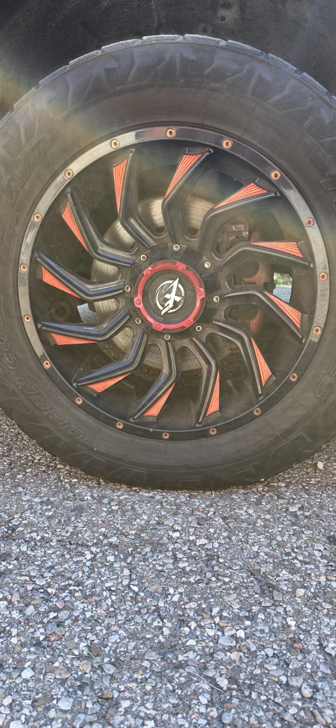 TOYO OPEN COUNTRY Tires with custom rims - photo 4