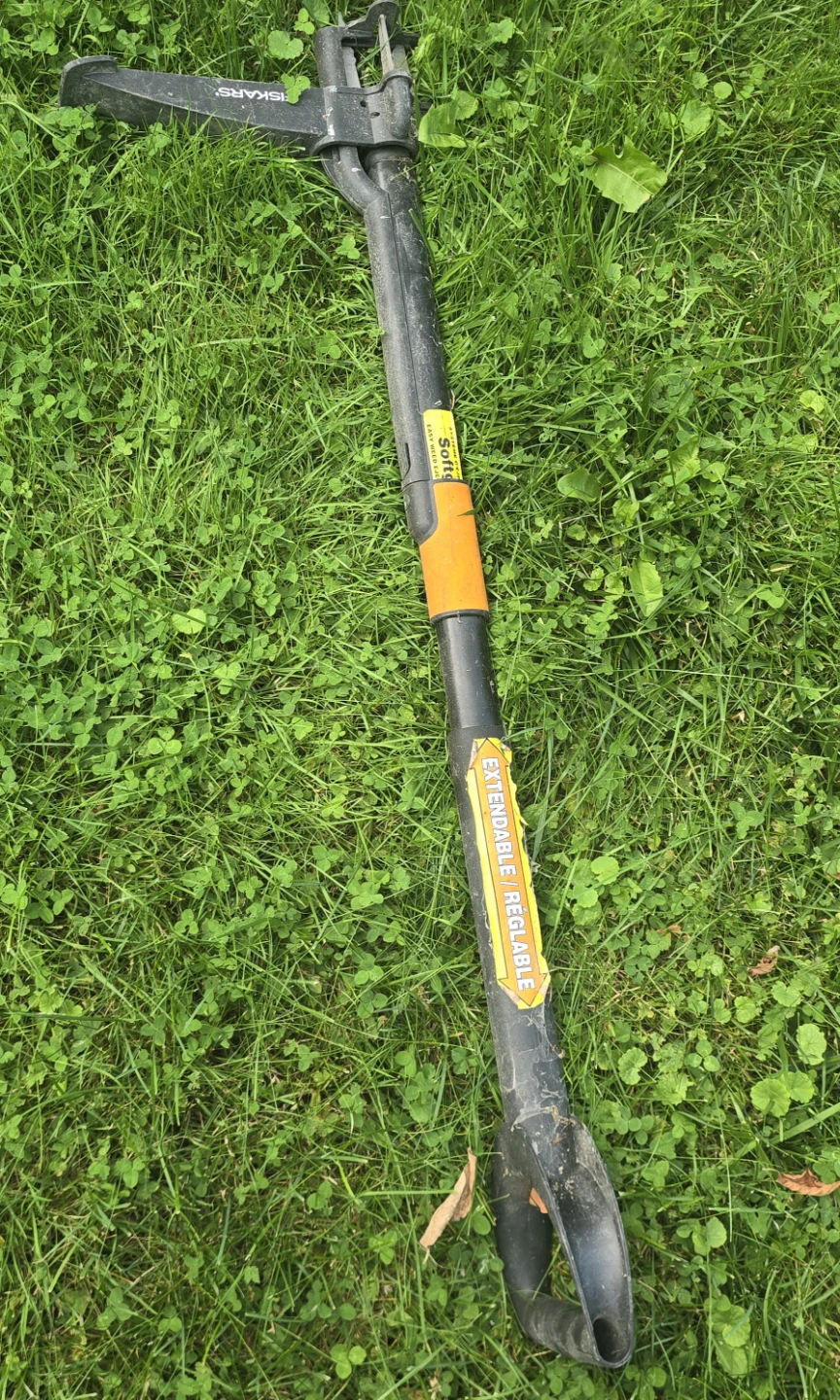 Fiskars Extendable Weeder