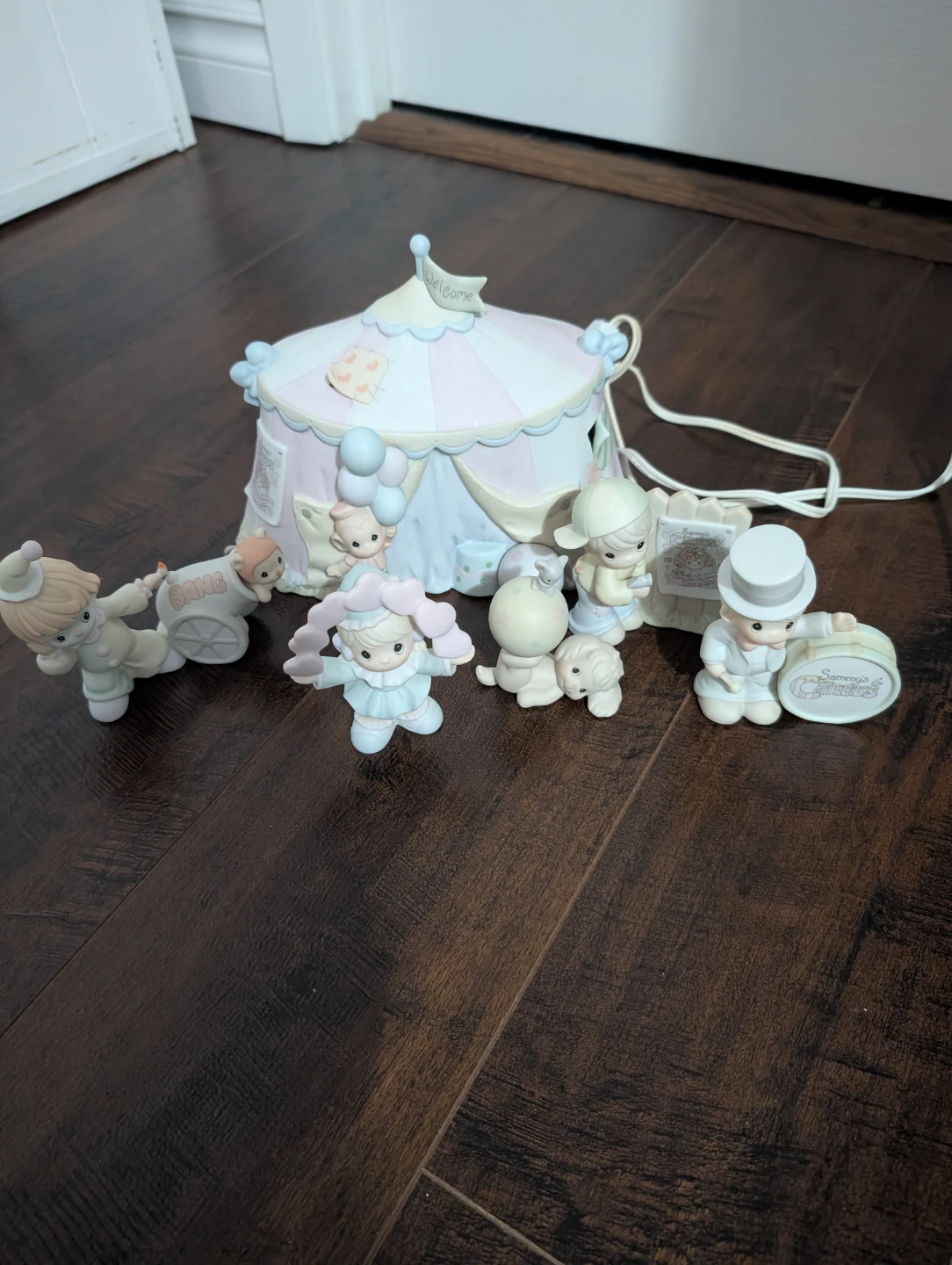 Precious moments set.