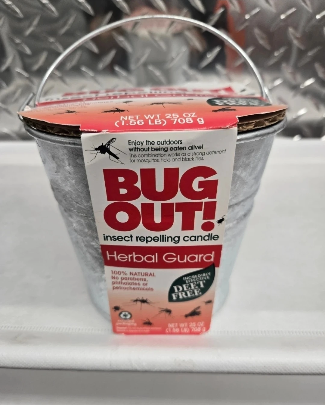 Way Out Wax BUG OUT Herbal Guard Insect Repelling Candle 25oz - photo 2