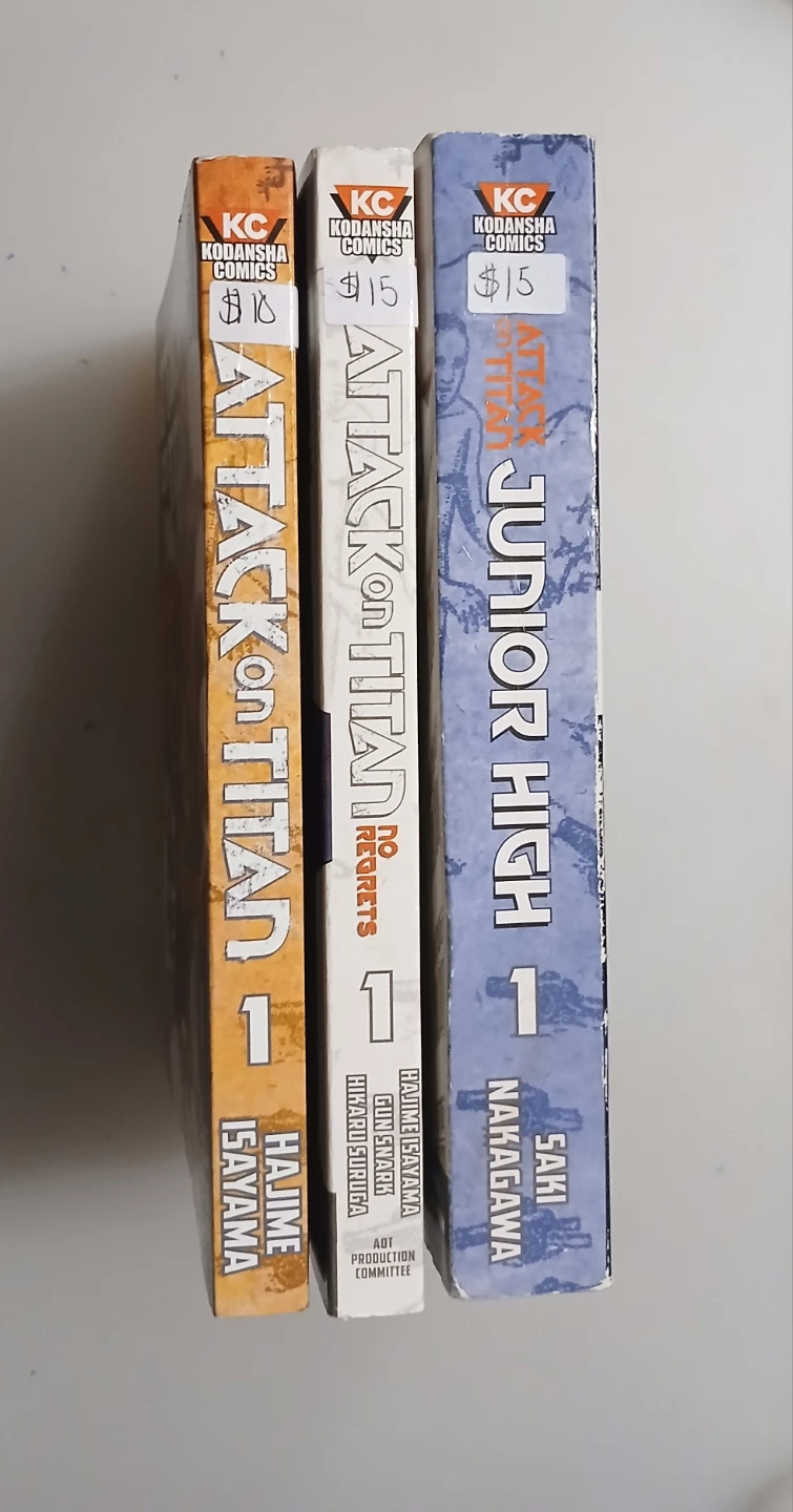 Attack on Titan Manga Lot - Volumes 1 - photo 4