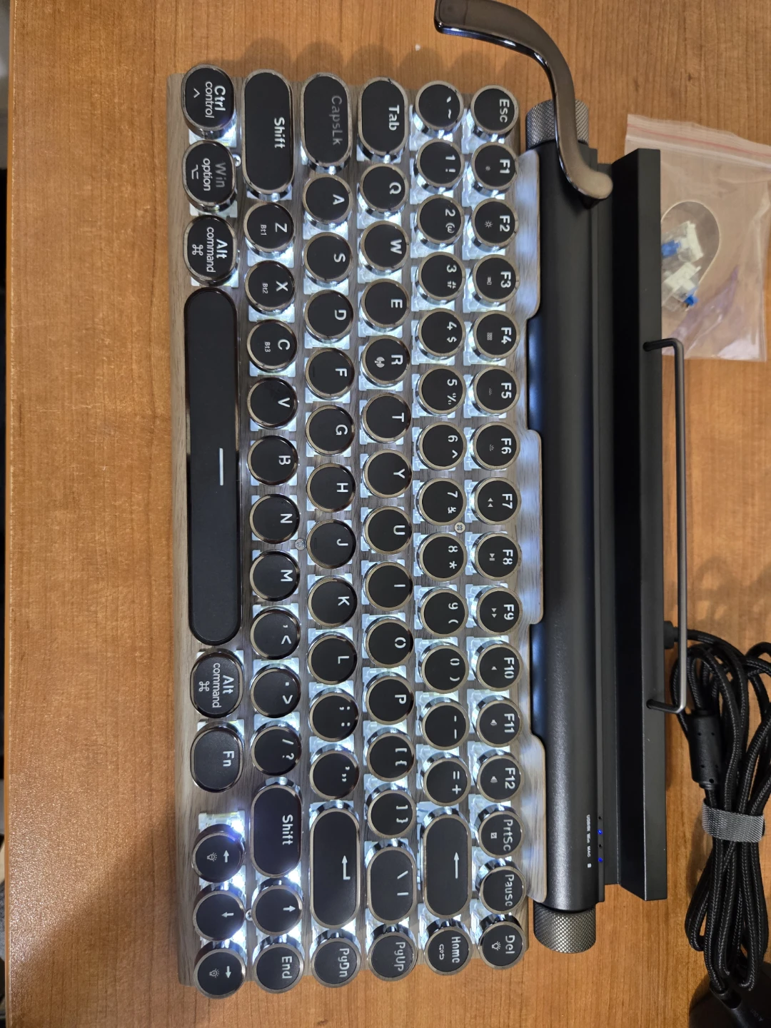 7KEYS TW1867 Retro Mechanical Keyboard - photo 3