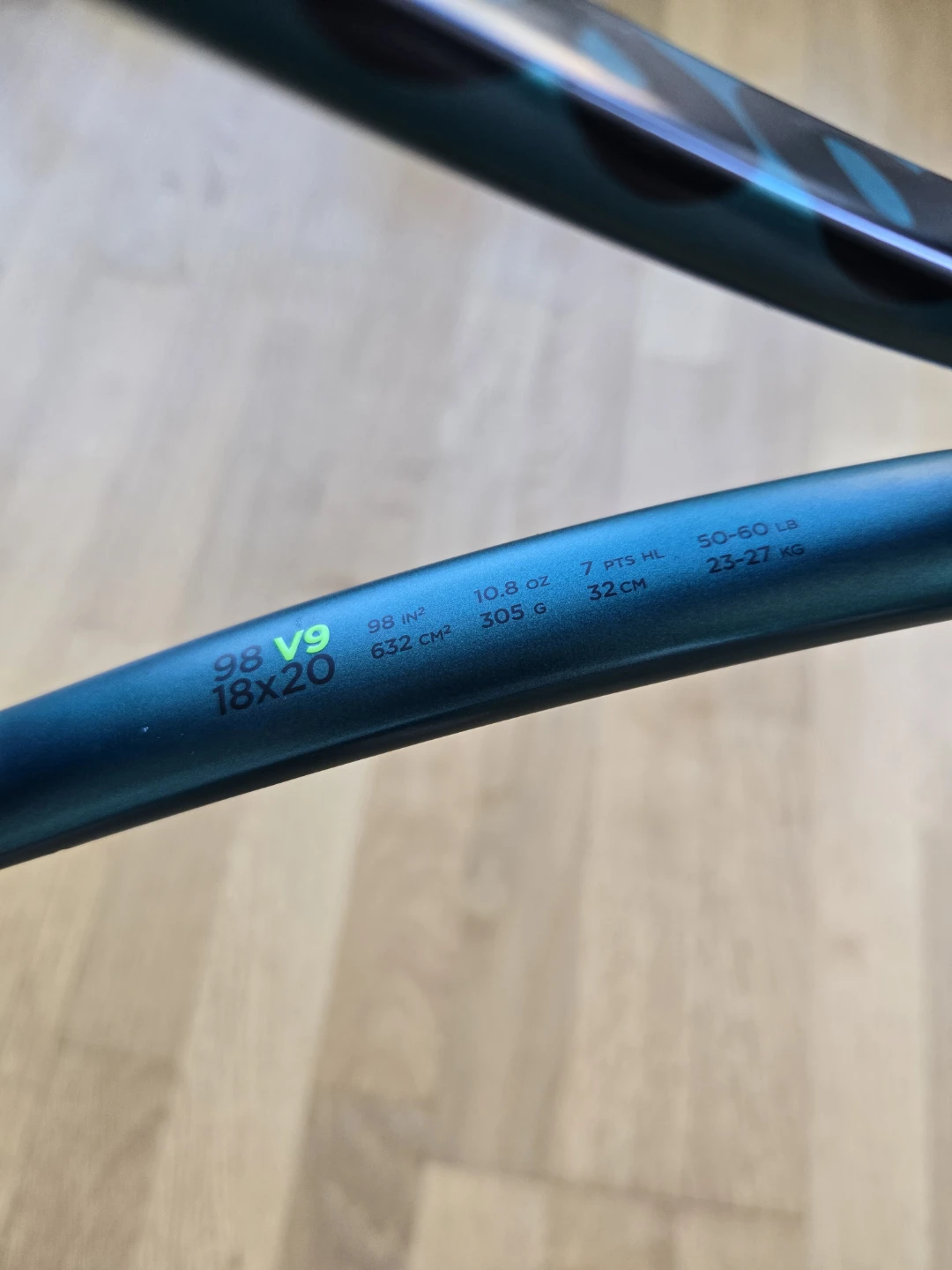 Wilson Blade 98 V9 Tennis Racquet - photo 2