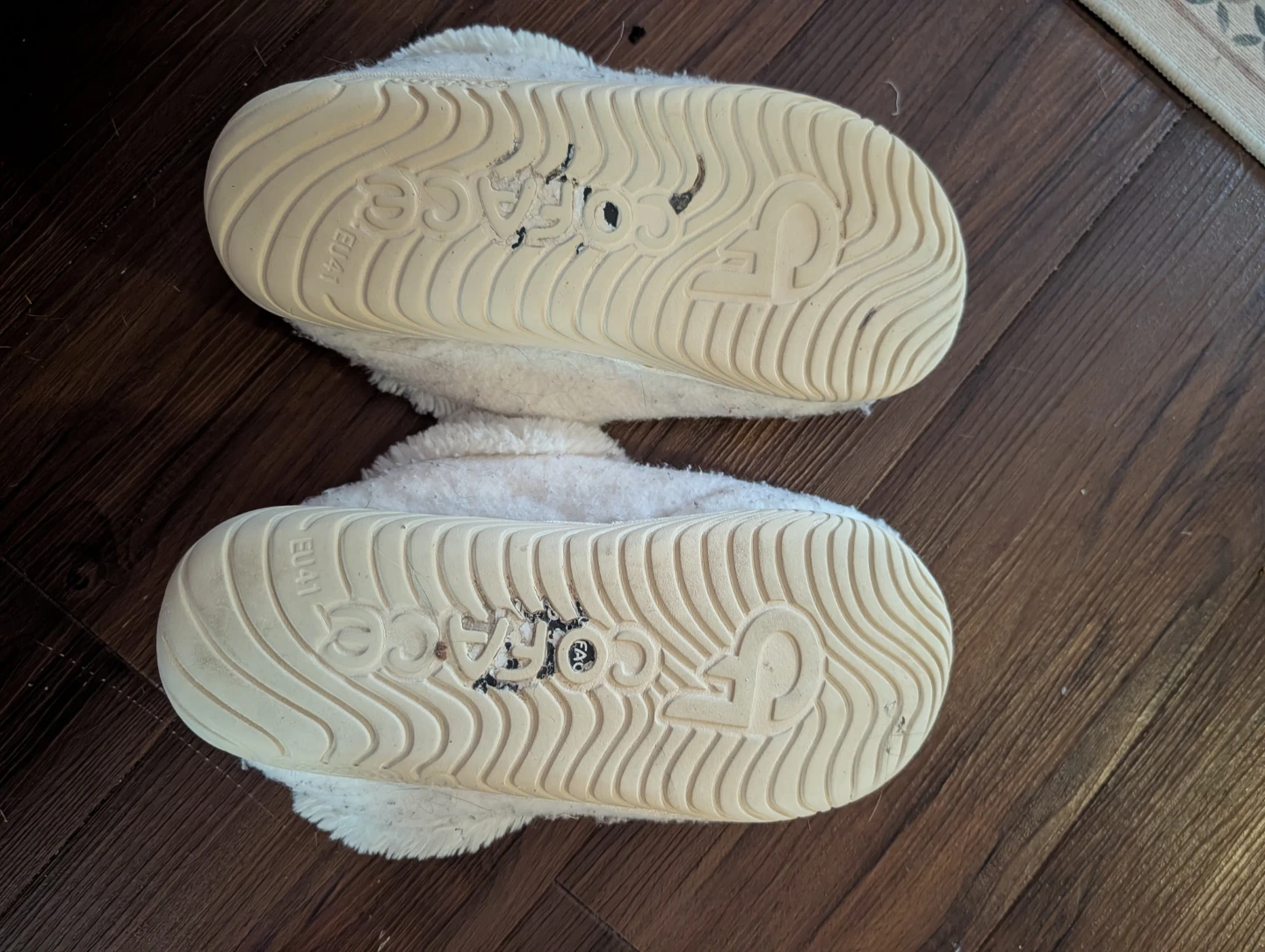 Free SOFACO Fuzzy Slippers - photo 3