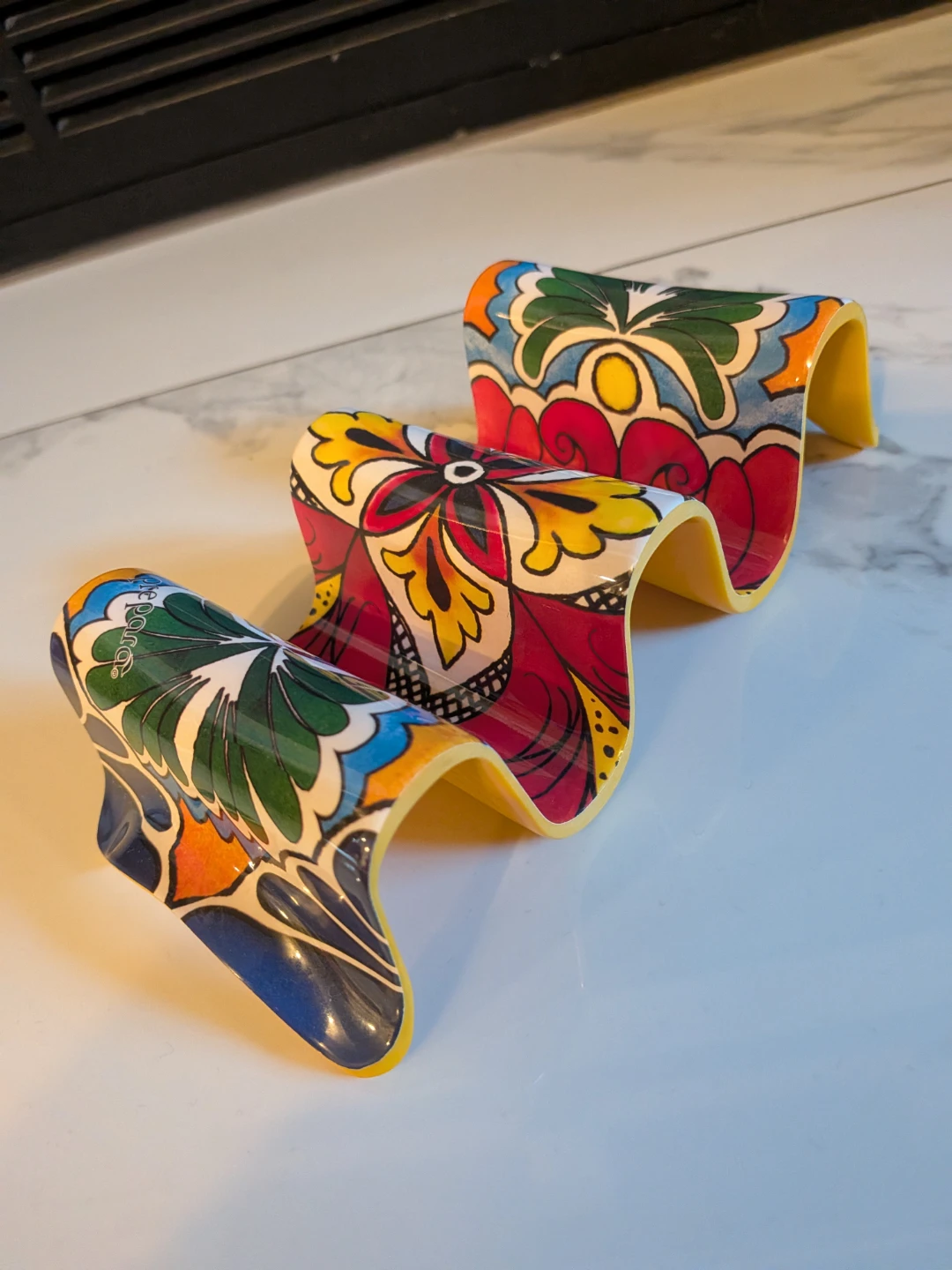 Steam Me Up Tortilla Warmer with Taco Holders and Tea Towel - photo 2