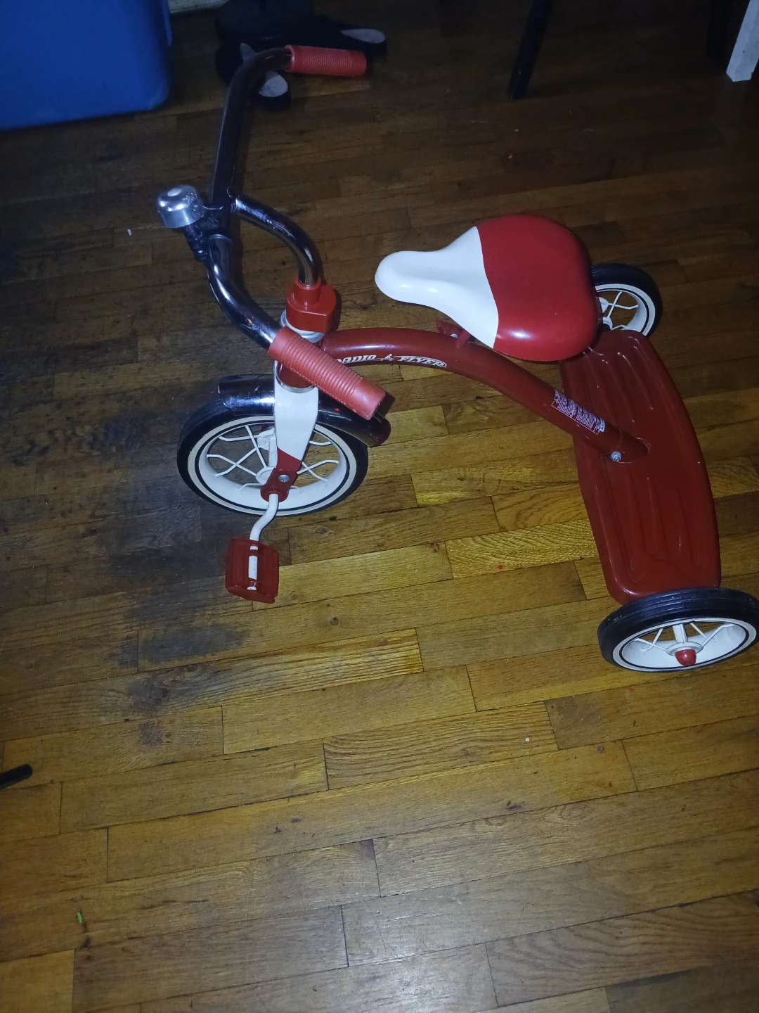 Radio Flyer Red Tricycle - photo 3