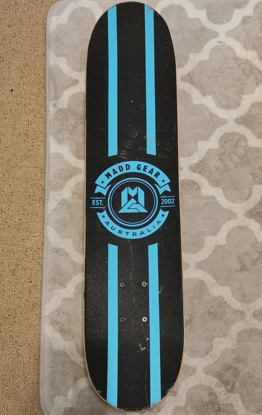 Skateboard