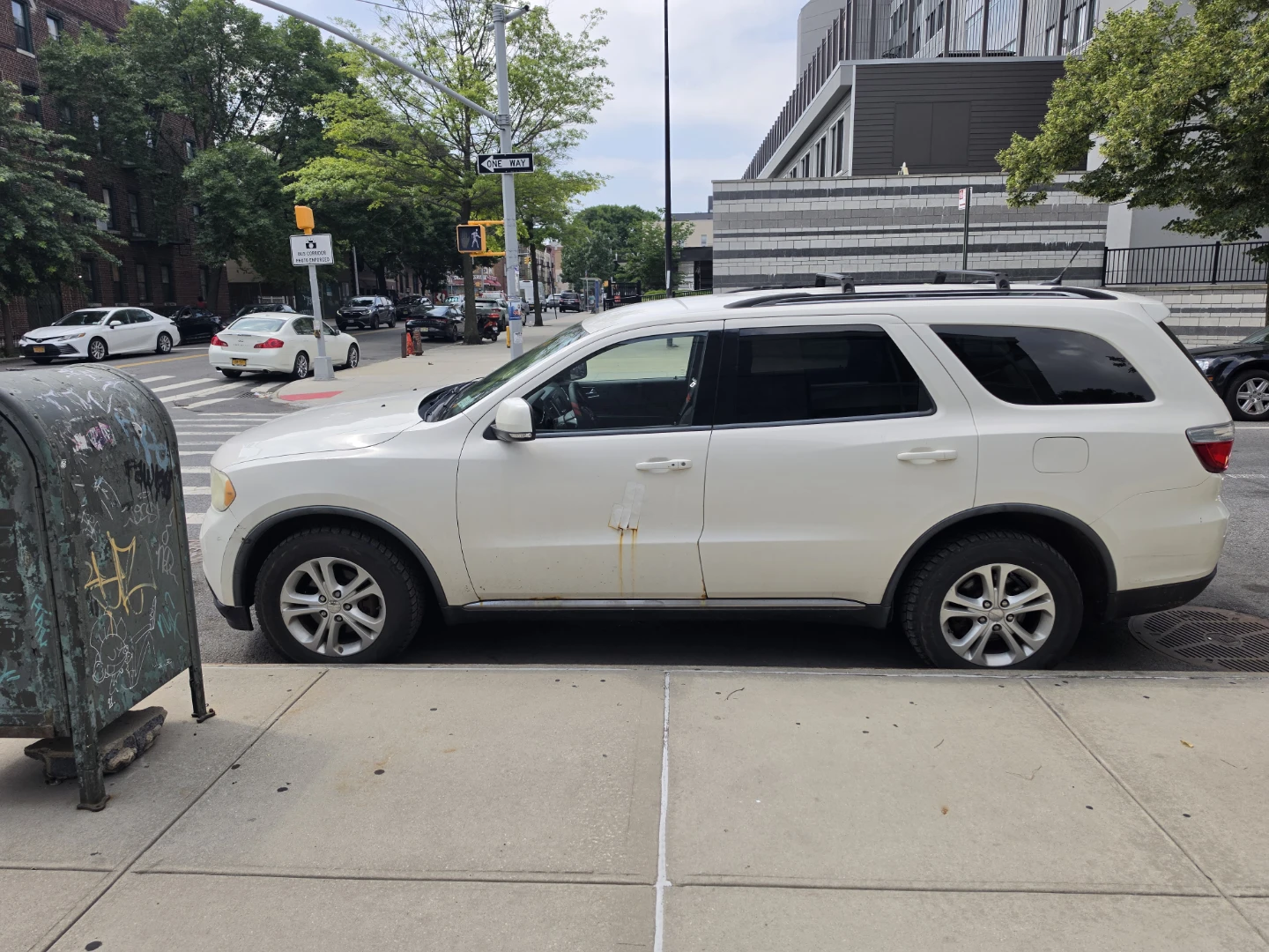 Dodge Durango SUV - photo 3