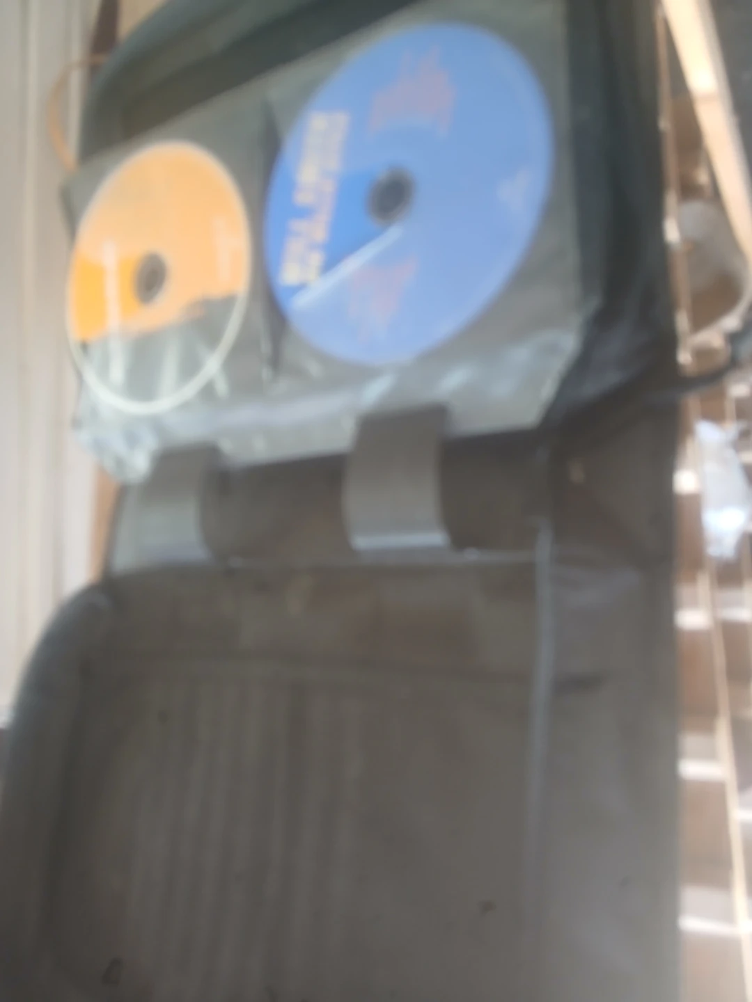 CD/DVD Carrying Case with Discs - photo 2