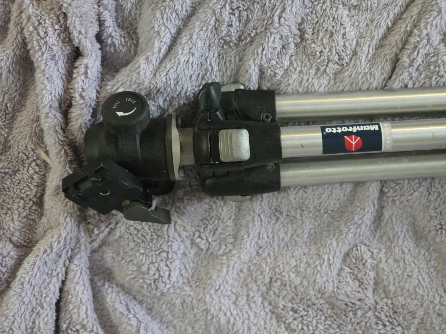 Manfrotto Tripod - photo 2