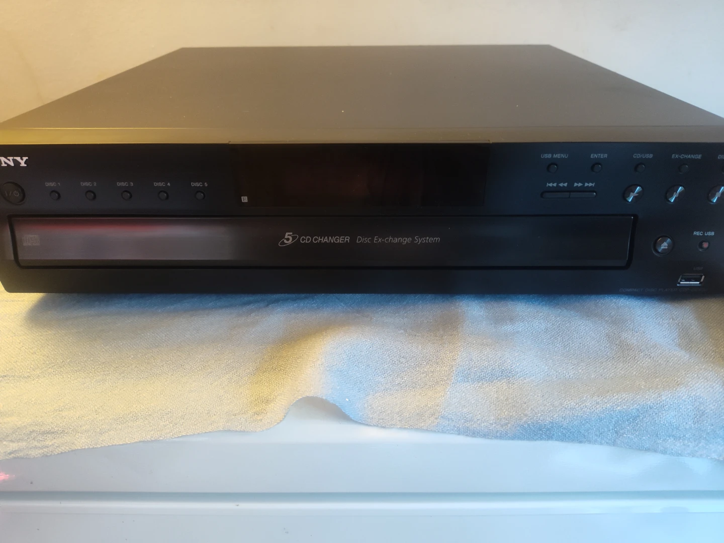 Sony CDP-CE500 5-Disc CD Changer Player - photo 3