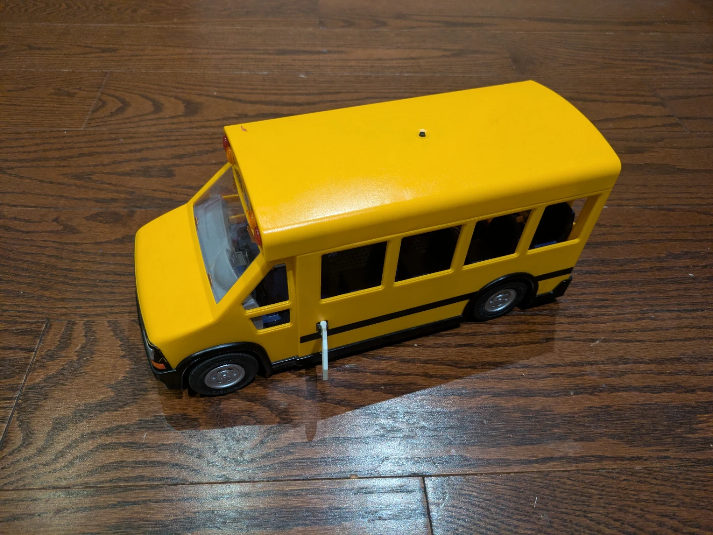 Toy school bus with flashing lights - photo 3