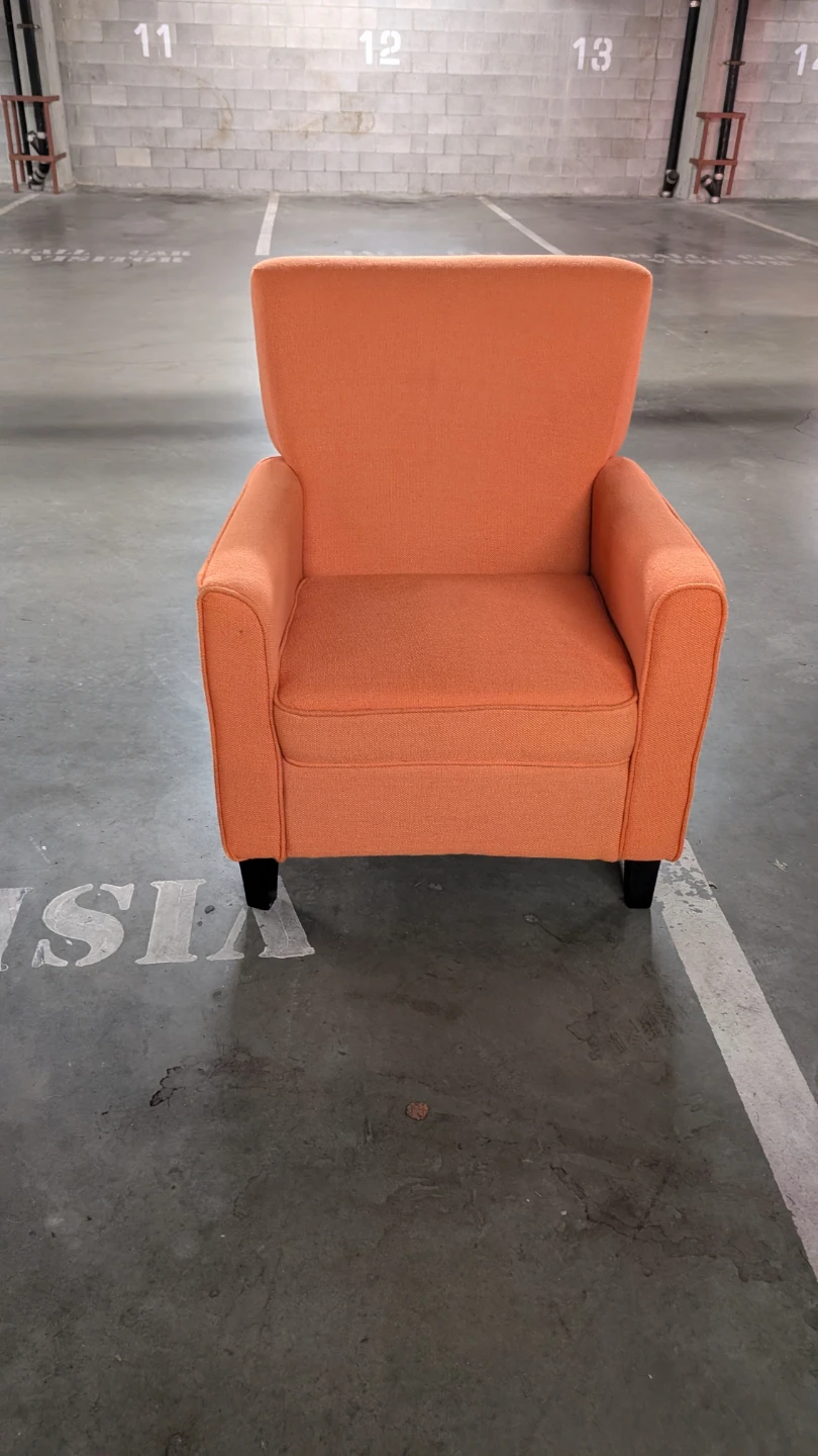 Sofas W32xD33xH40 Approximately