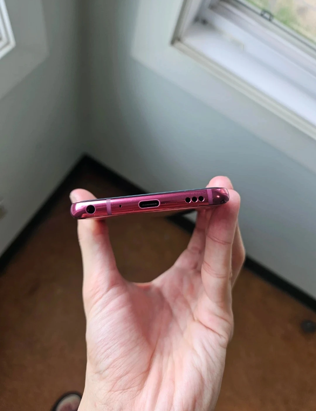 LG G7 ThinQ - photo 5