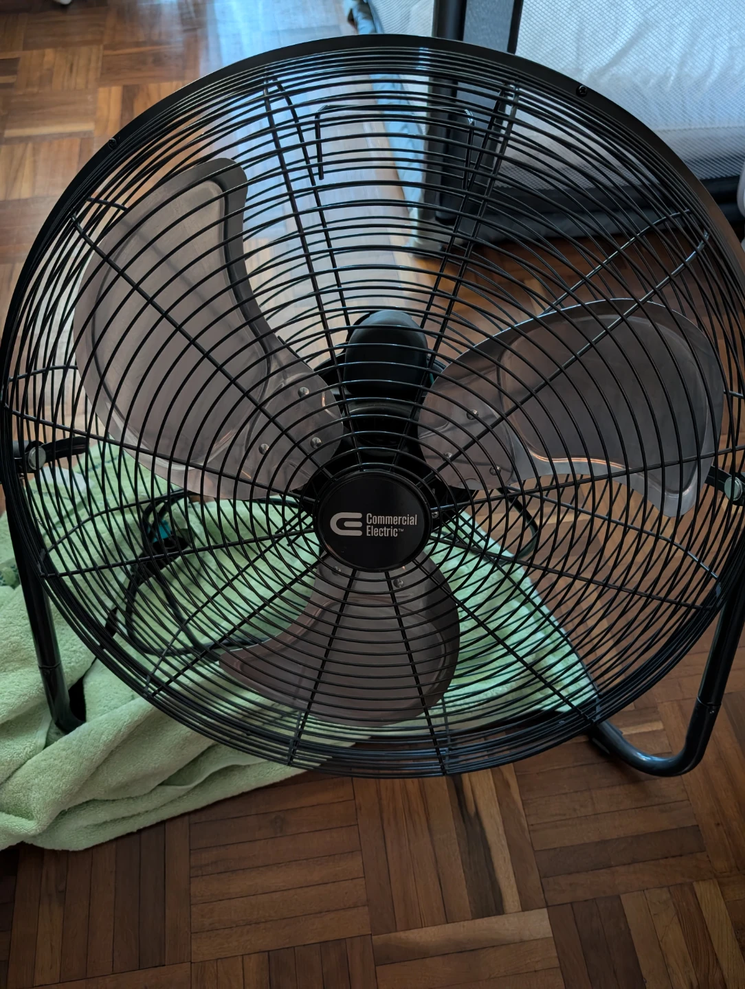 Commercial Electric 20-inch High Velocity Floor Fan - photo 2