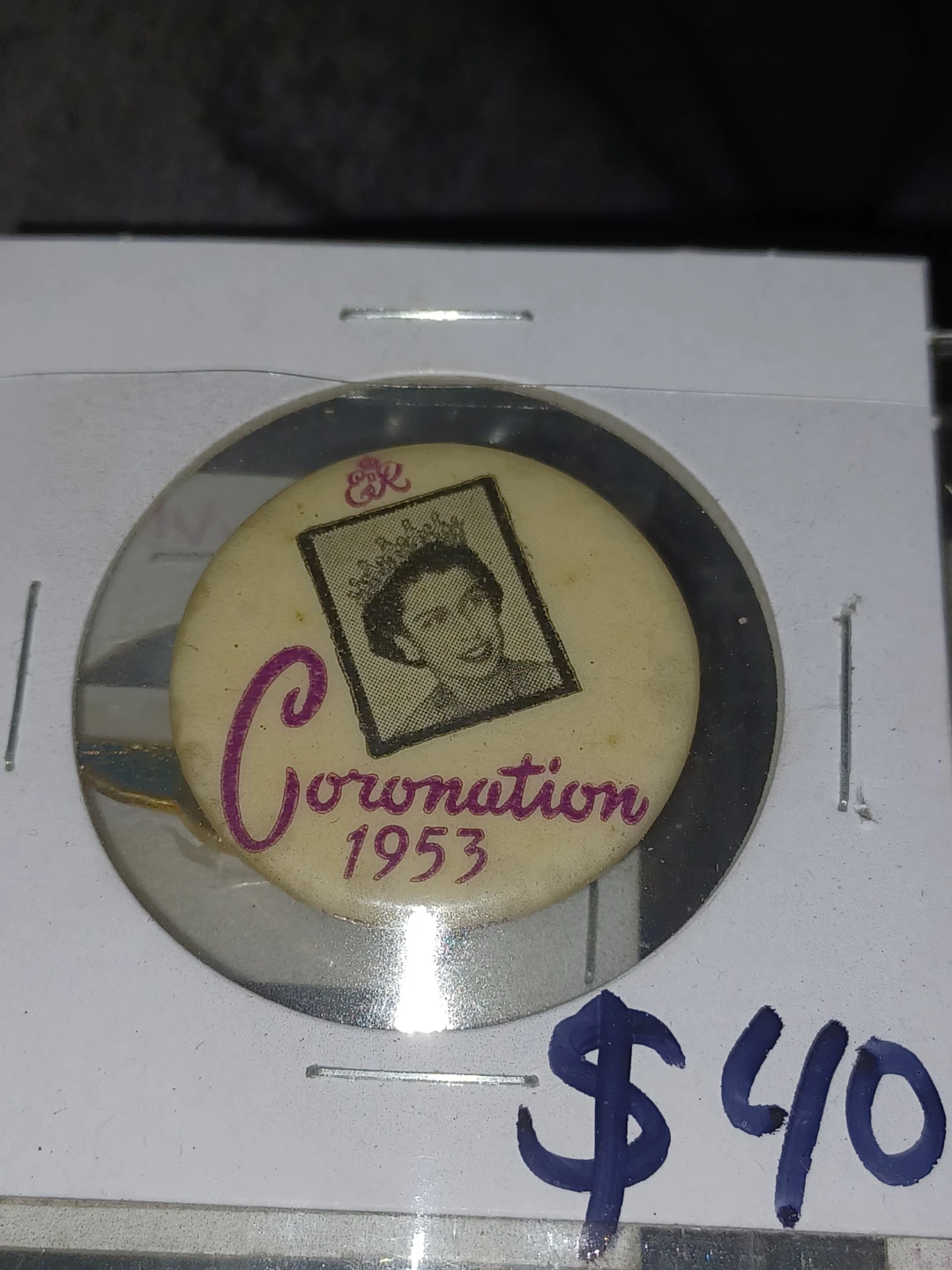 King and queen Coronation Pins some Hard To Find - photo 2