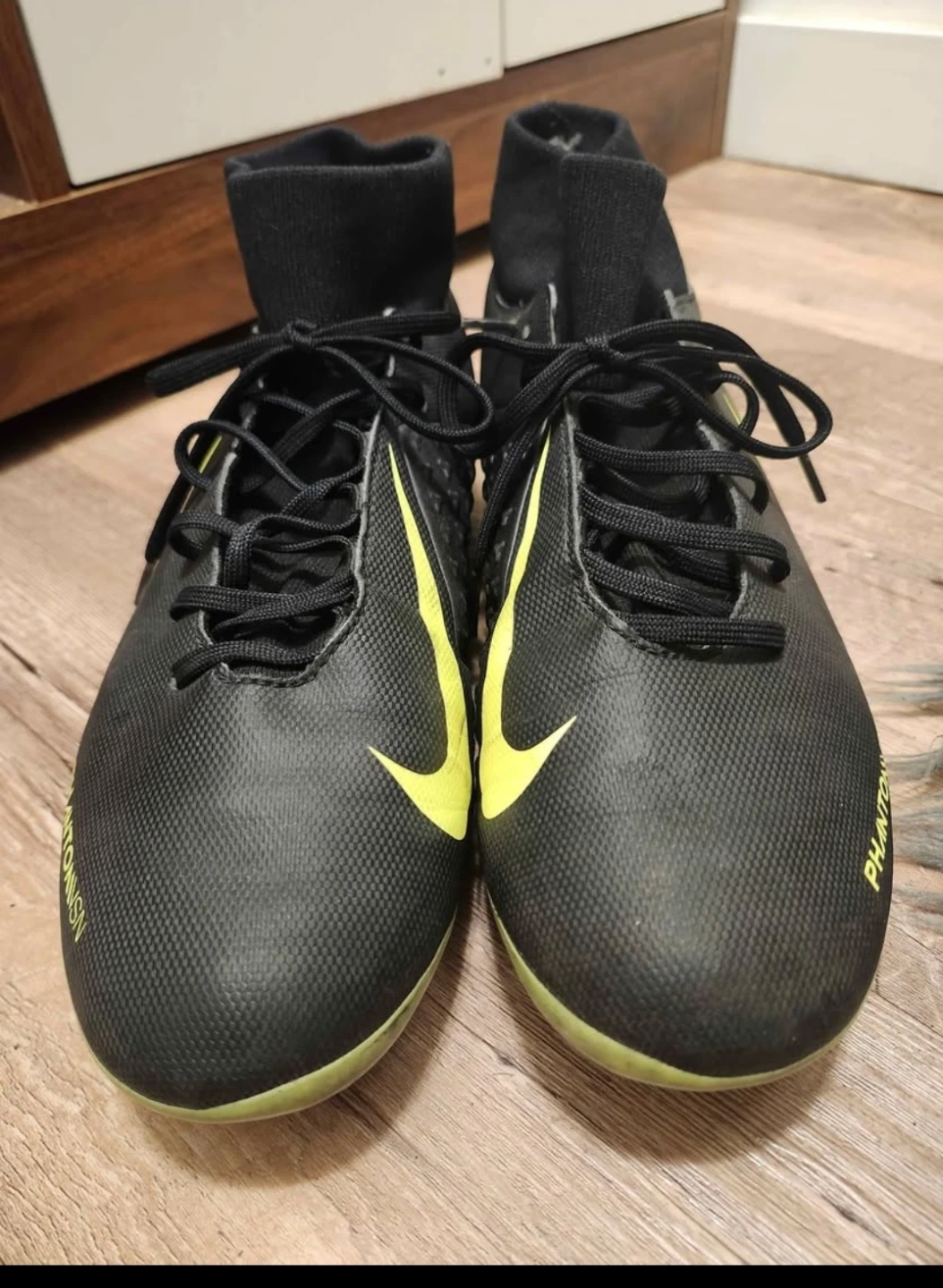 Nike PhantomVSN Soccer Cleats