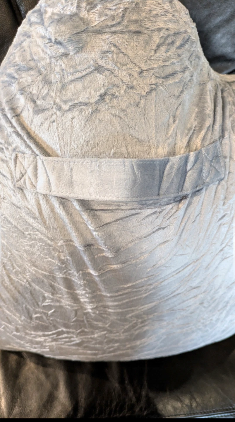 READING PILLOW (Brand New) - photo 4