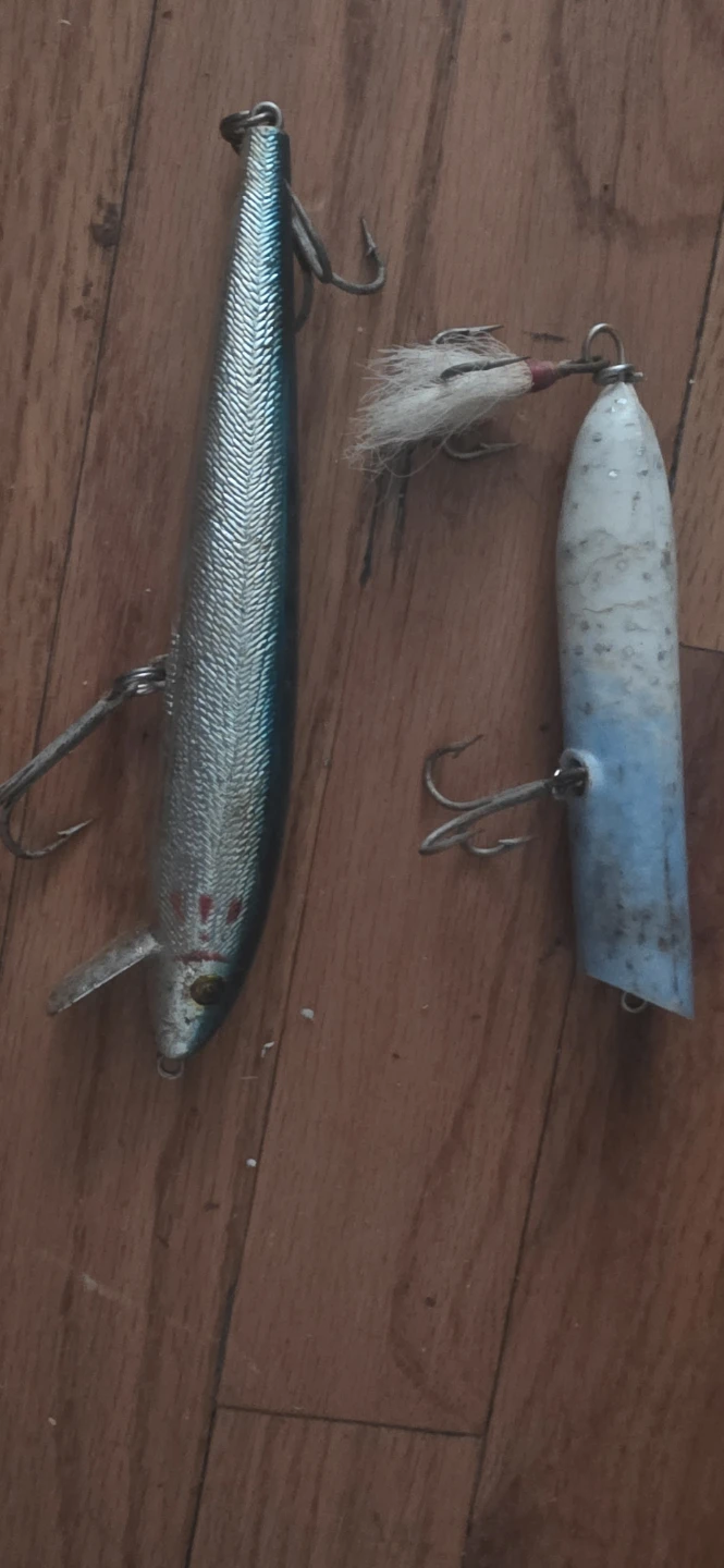 Lot of 3 Fishing Lures - photo 2