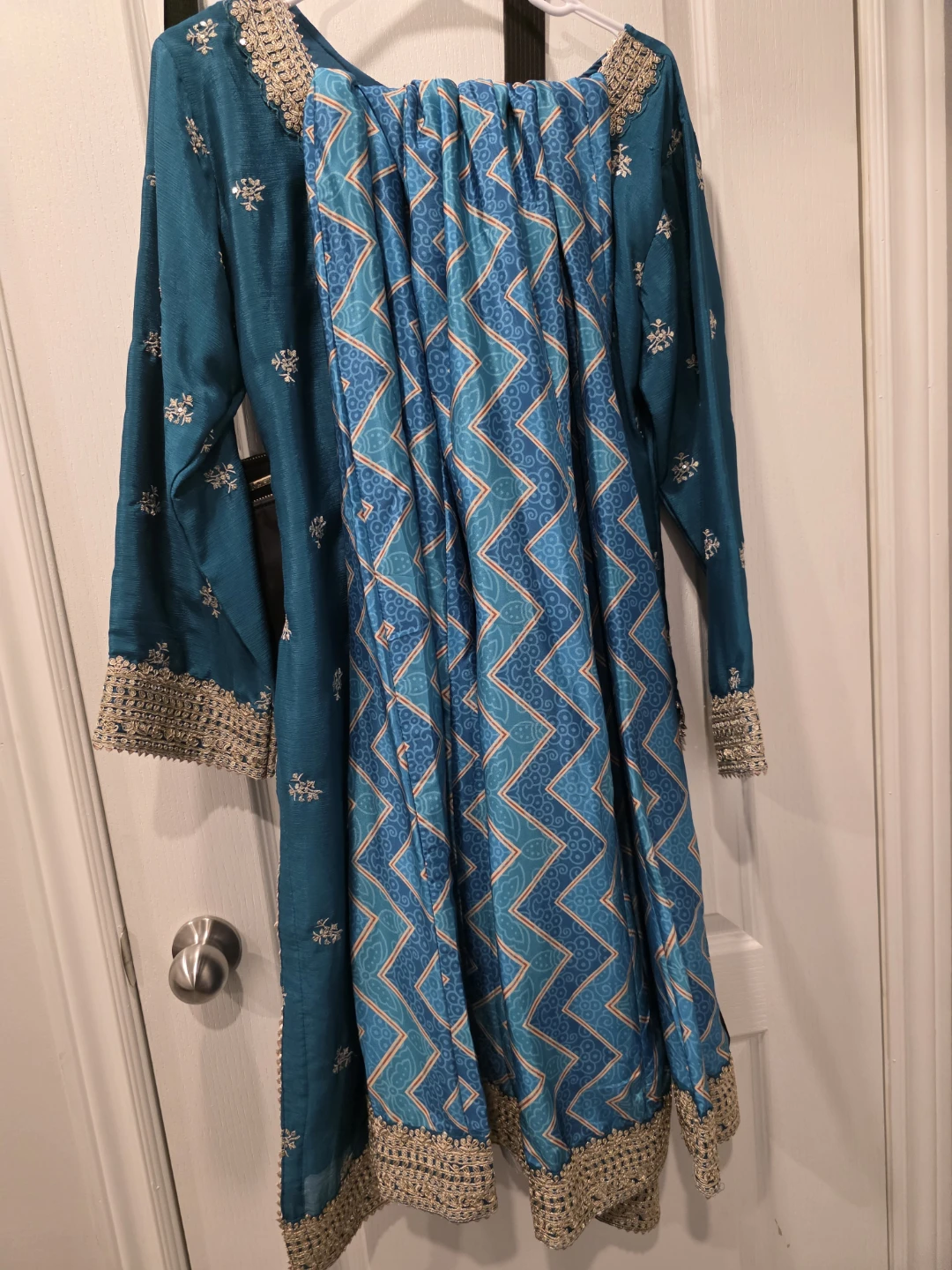 Teal Embroidered Kurti with Pants and Scarf Set - photo 5