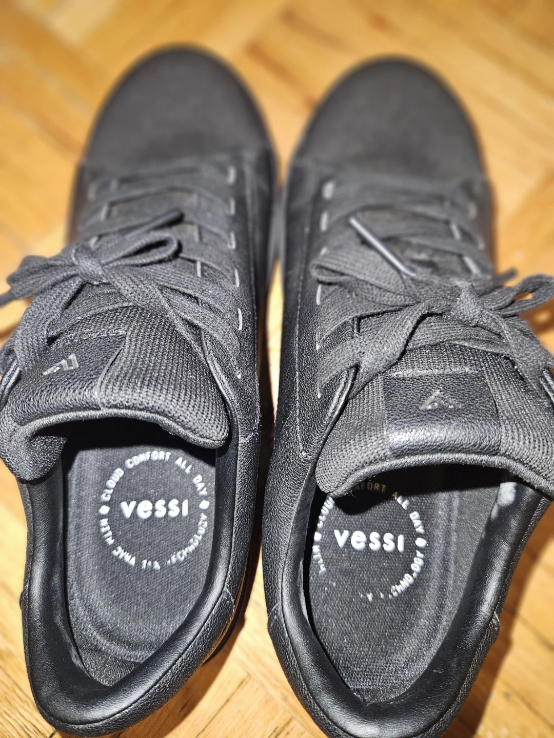Vessi Black Sneakers size 7 - photo 3