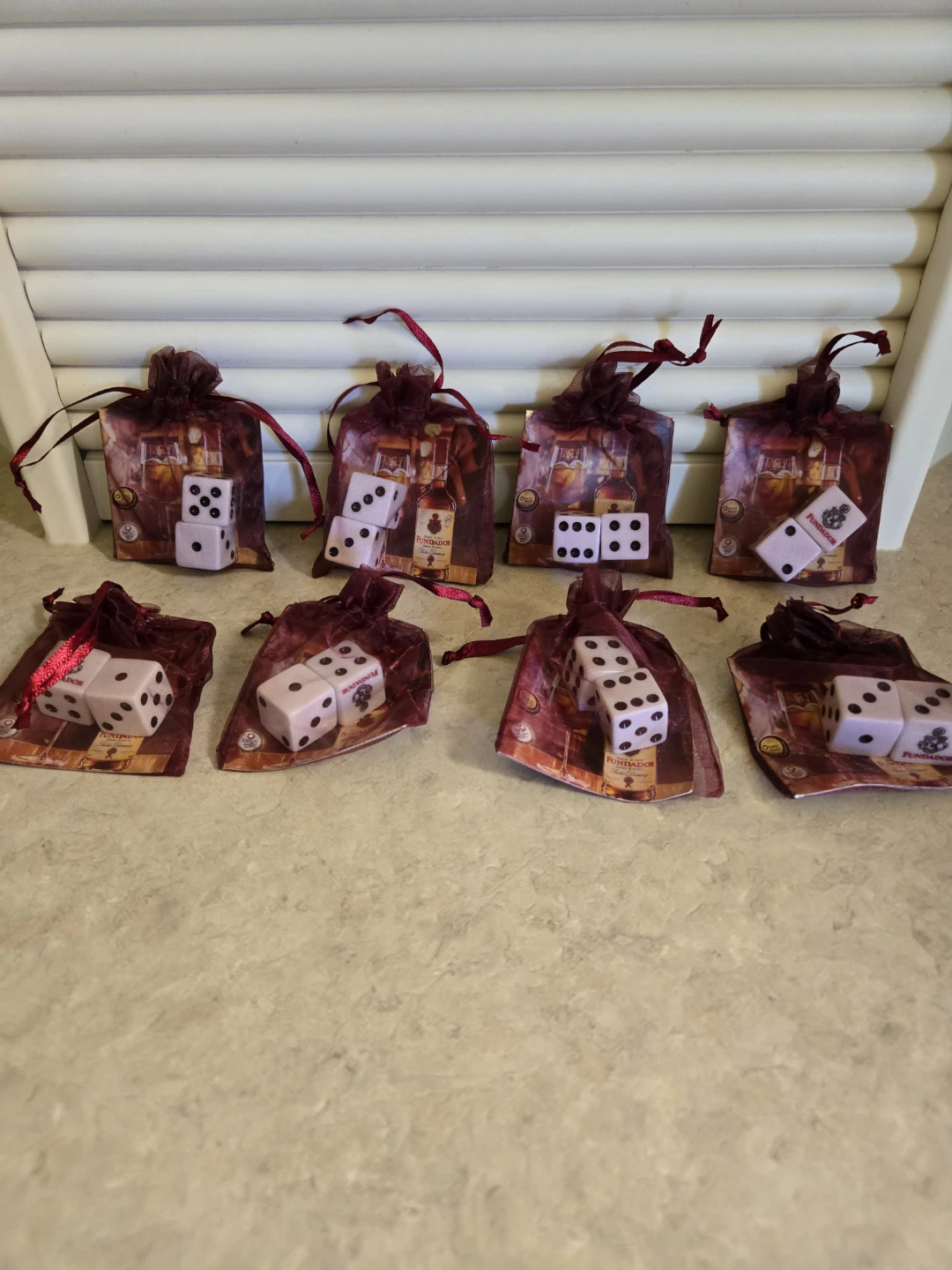 New. Fundador Dice Set