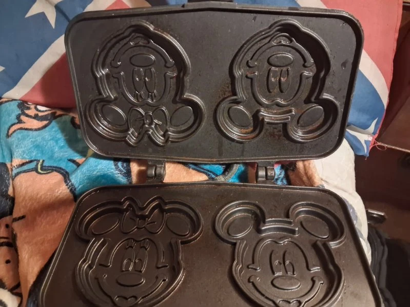 Disney Mickey Minnie Mouse Sandwich Maker Waffle Maker