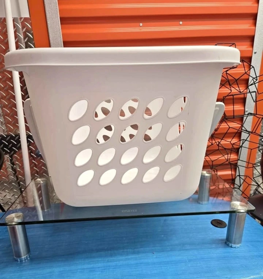 Clean Sterilite Plastic Laundry Basket