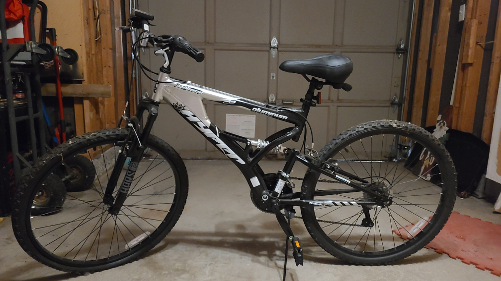 Hyper Bear Mountain Full Suspension Mountain Bike