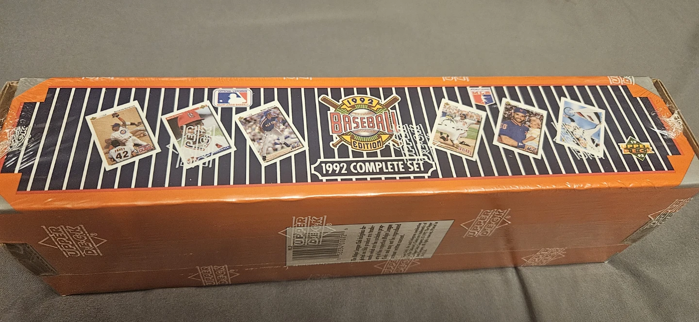 1992 Upper Deck Baseball Complete Set - photo 2